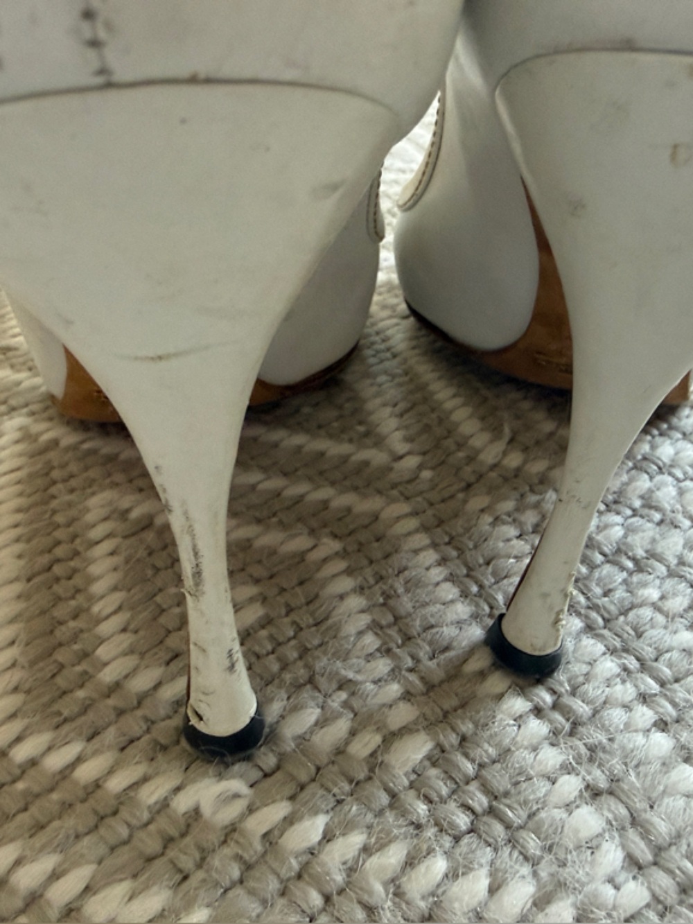 Dolce & Gabbana White Leather Peep-Toe Pumps with Gold Buckle Detail - Picture 12 of 12